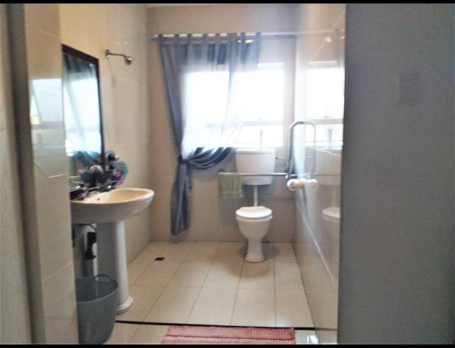 3 BEDROOM APARTMENT RENTED IN ATHLONE PARK
